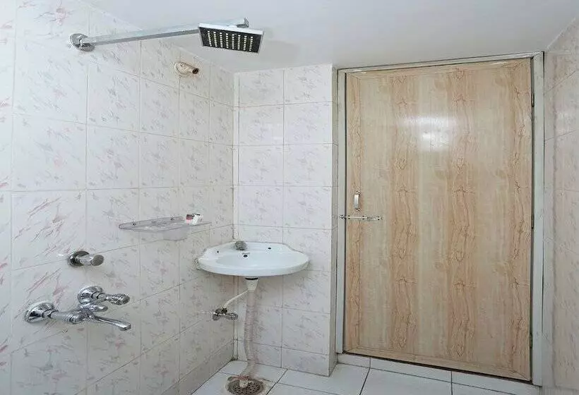 Oyo 11555 Hotel Punjab