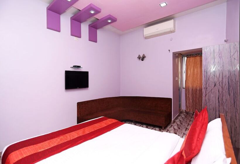Oyo 11555 Hotel Punjab
