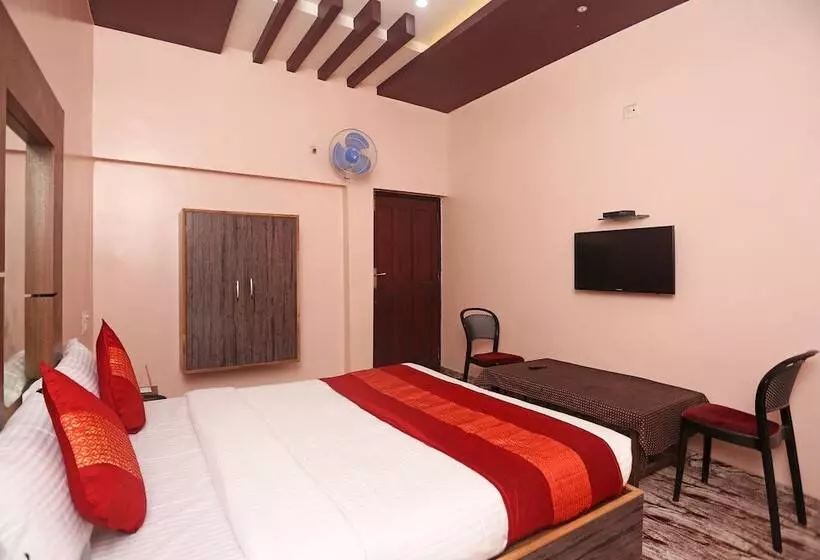 Oyo 11555 Hotel Punjab