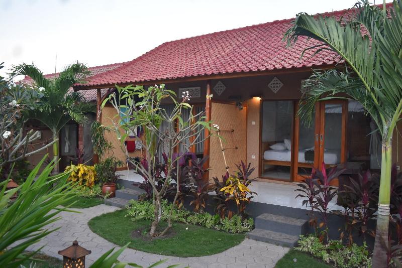 Общежитие Made Taro Menjangan Homestay