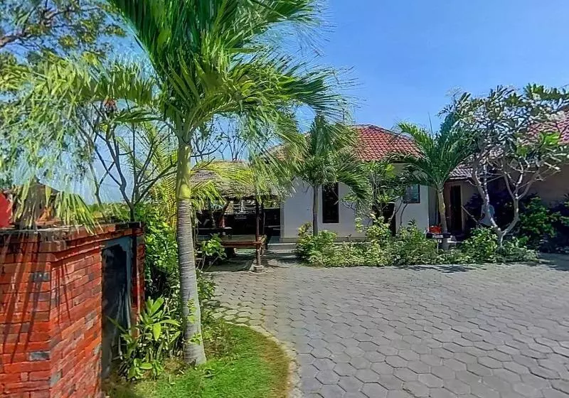 Retkeilymaja Made Taro  Menjangan Homestay