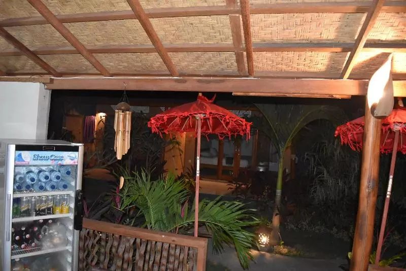 Retkeilymaja Made Taro  Menjangan Homestay