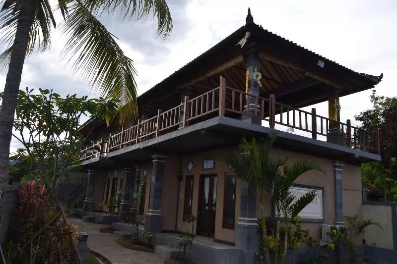 Aamiaismajoitus (B&B) Menjangan Sari