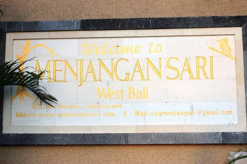 Aamiaismajoitus (B&B) Menjangan Sari