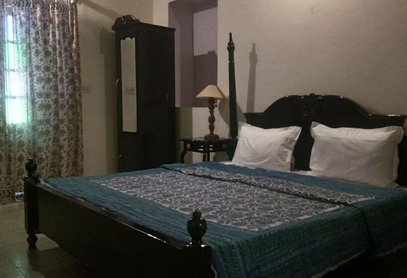 Отель Aamod Mudfort Kuchesar