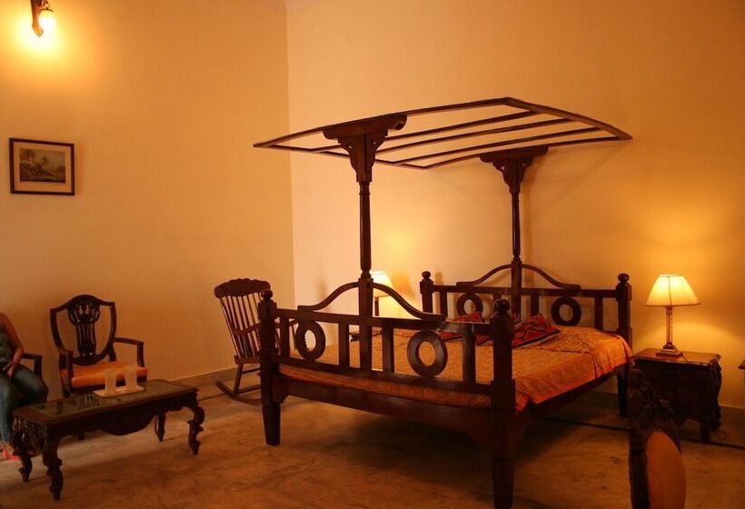 Отель Aamod Mudfort Kuchesar