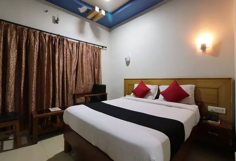 Hotelli Capital O 38707 Vijetha Inn