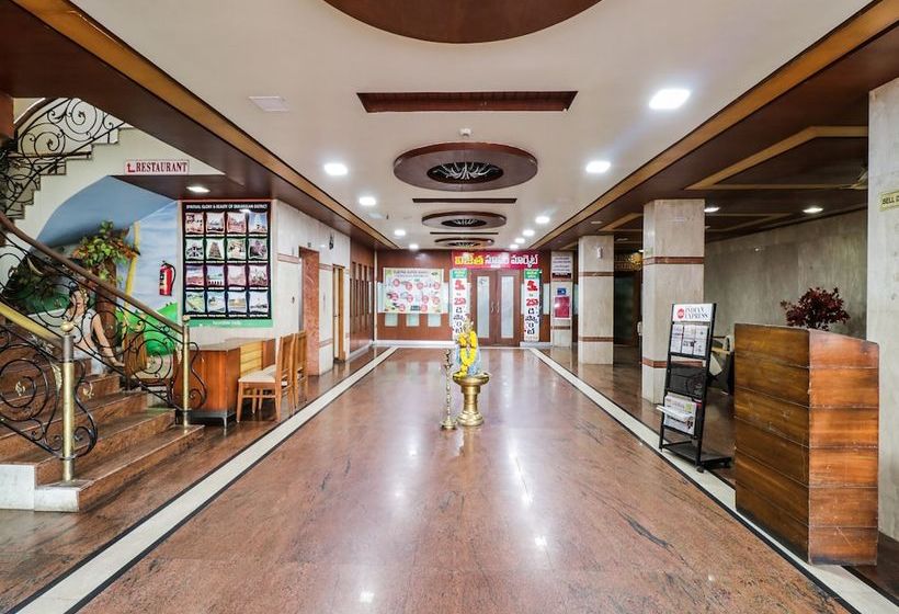 فندق Capital O 38707 Vijetha Inn