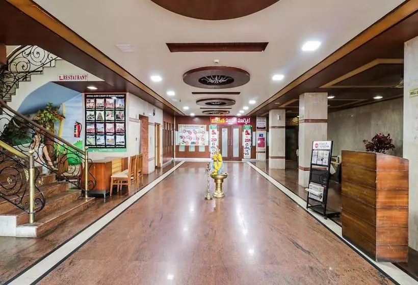 Hotelli Capital O 38707 Vijetha Inn