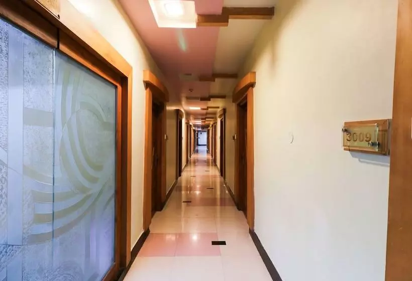 Hotelli Capital O 38707 Vijetha Inn