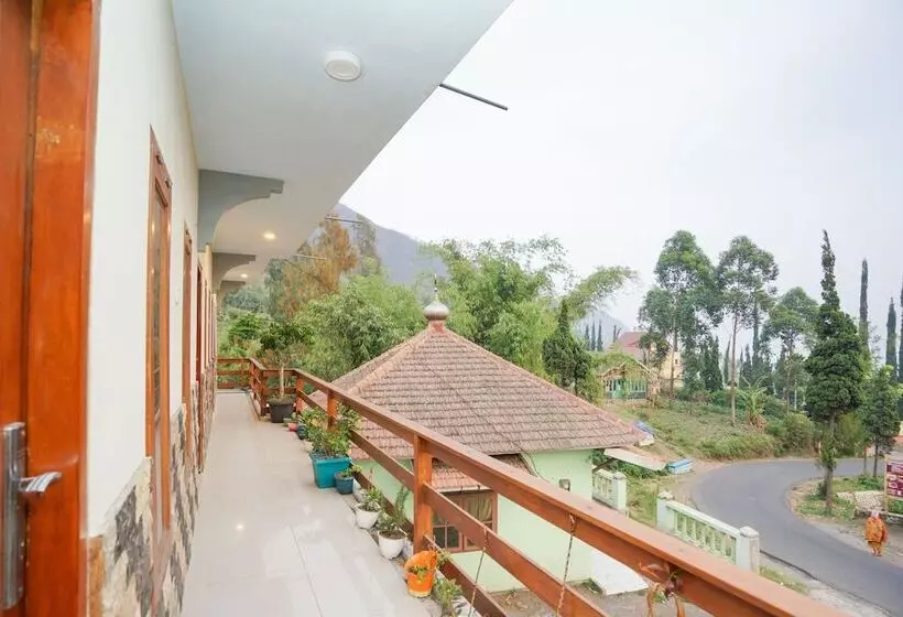 ホテル Family Homestay By Oyo Rooms