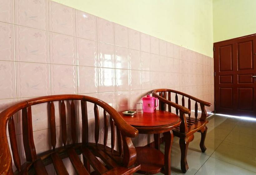 Отель Garuda Binjai