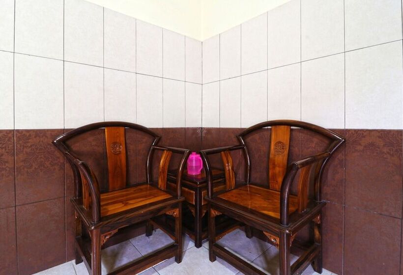 Отель Garuda Binjai