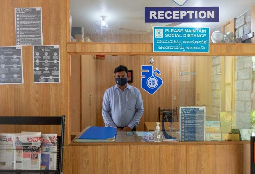 בית מלון כפרי Kstdc Mayura Durg Chitradurga
