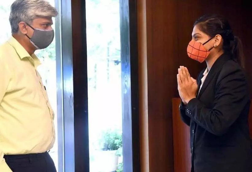 ホテル Maval Grand