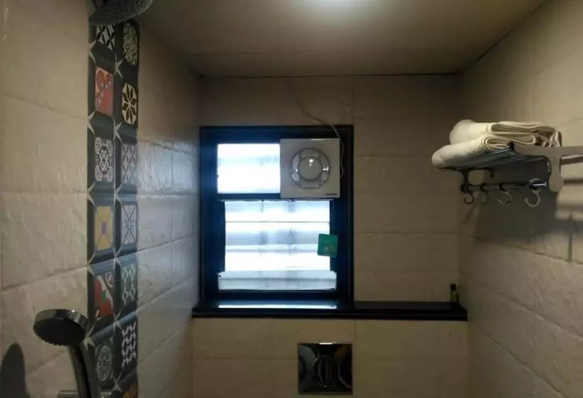 ホテル Maval Grand