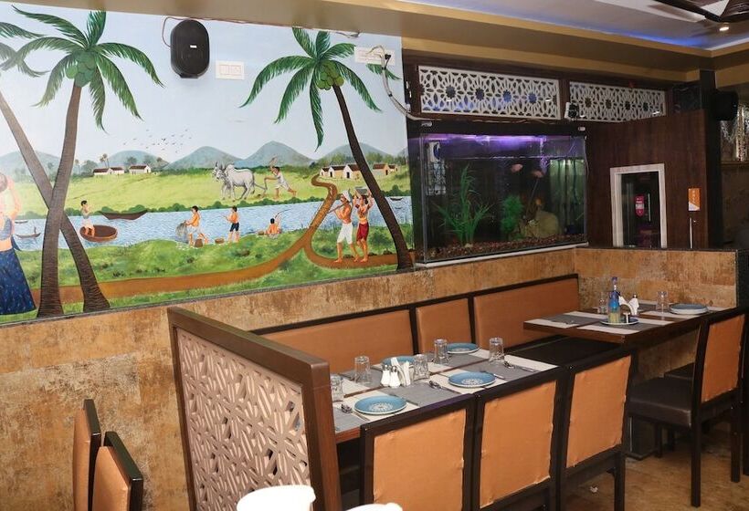 هتل Pooja Residency