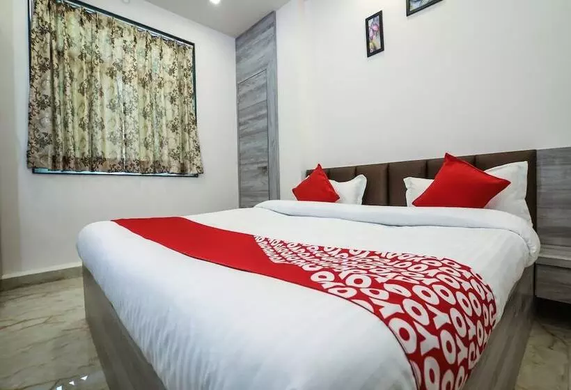 ホテル Pooja Residency