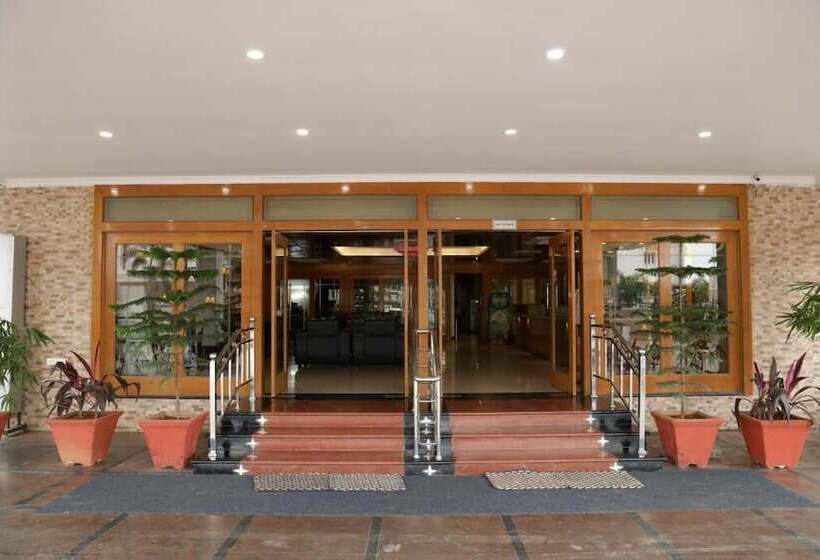 Hotell Pvk Grand Dindigul