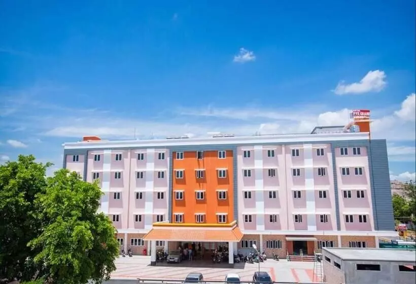 Hotelli Pvk Grand Dindigul