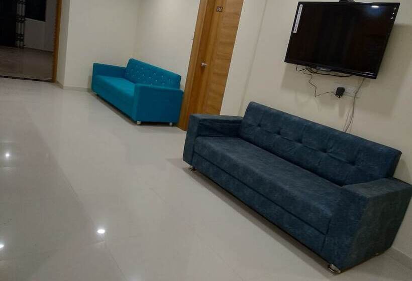 Отель Rest & Ride