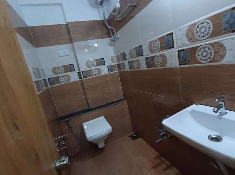 Отель Rest & Ride