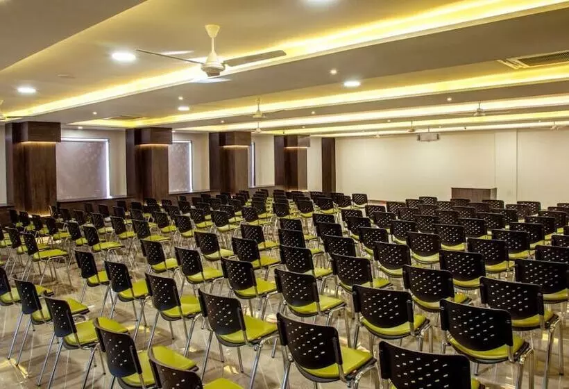 ホテル Shivalik   Mehsana
