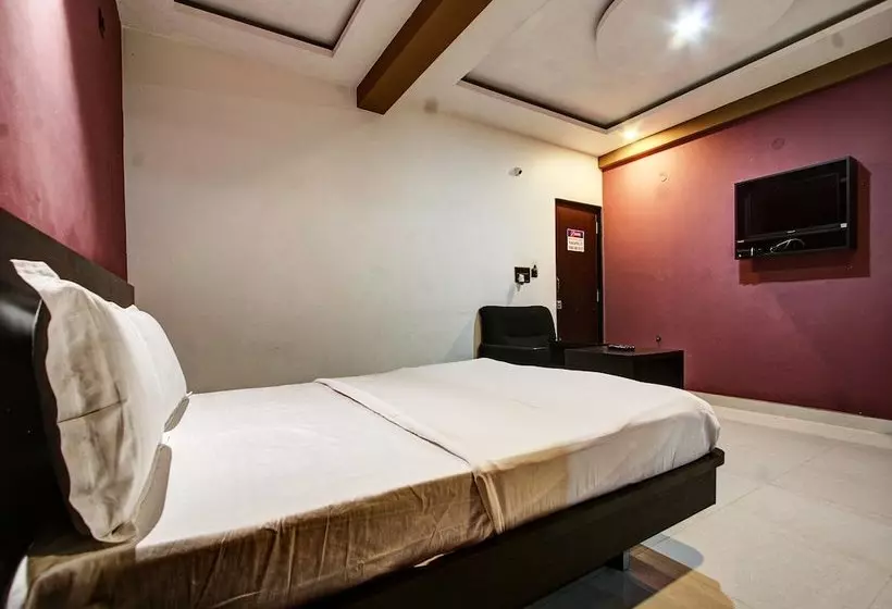 ホテル Spot On 37197 Mallya Residency
