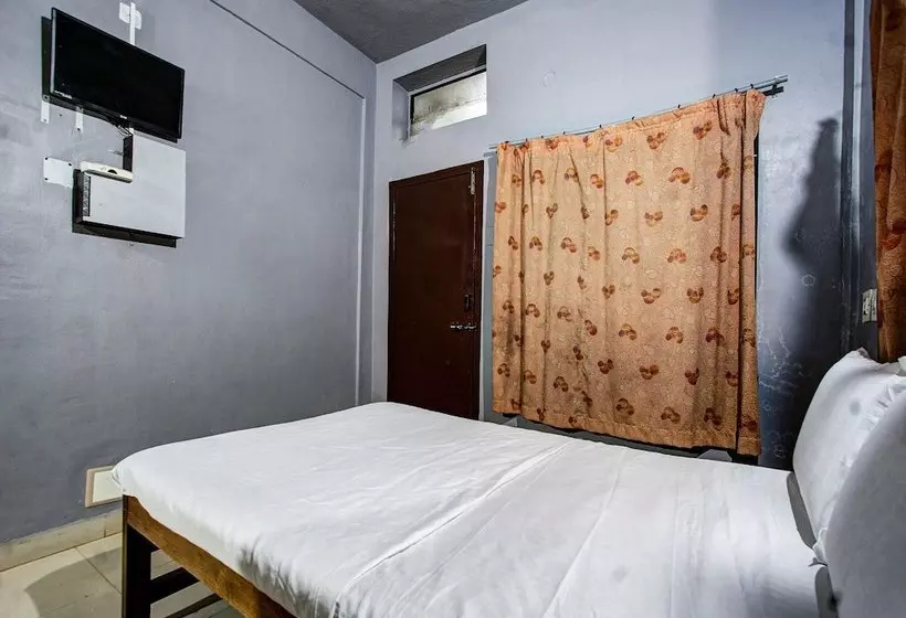 ホテル Spot On 37197 Mallya Residency