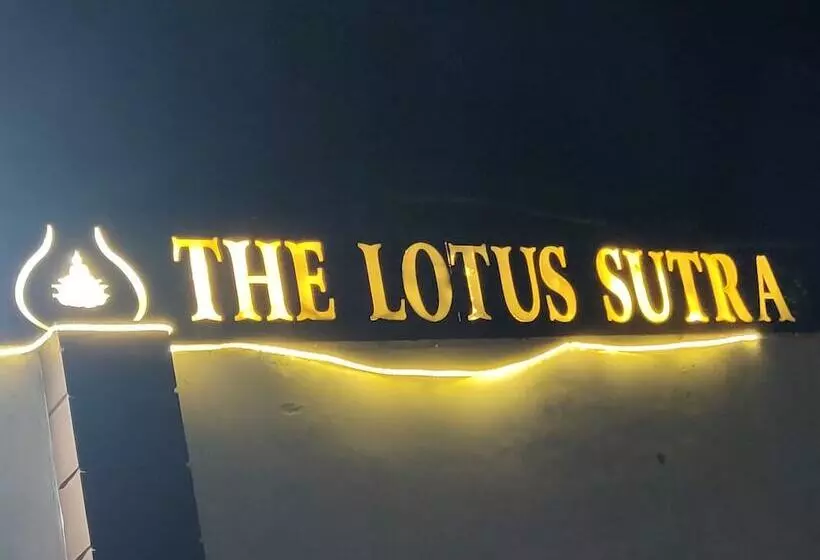 Hotelli The Lotus Sutra