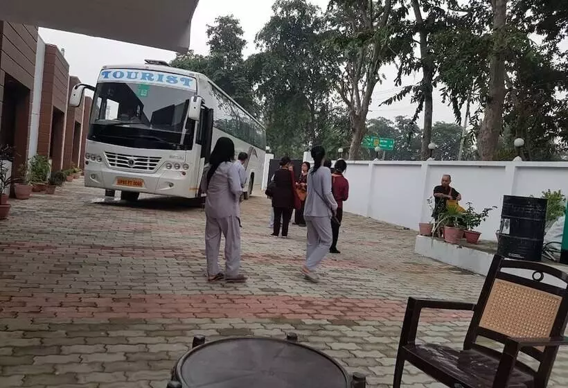 Hotelli The Lotus Sutra