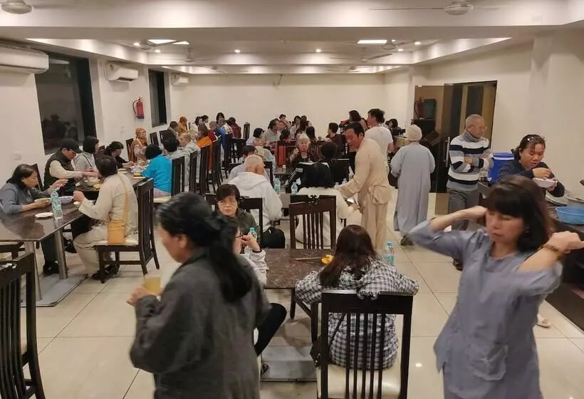 Hotelli The Lotus Sutra