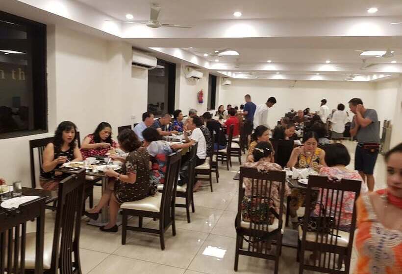 酒店 The Lotus Sutra