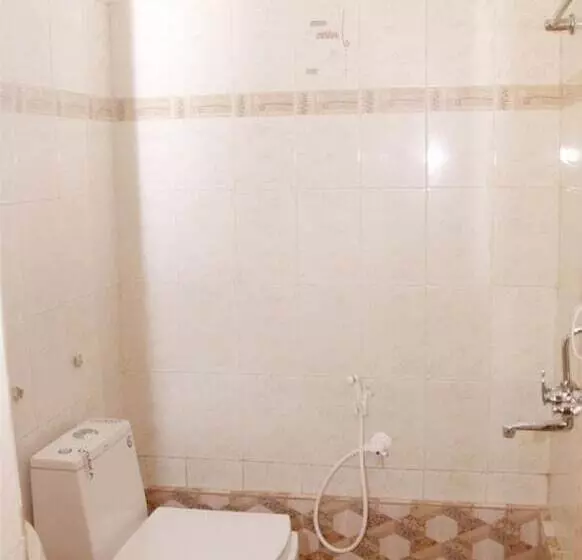 Hotelli Travellers Inn