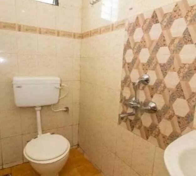 Hotelli Travellers Inn