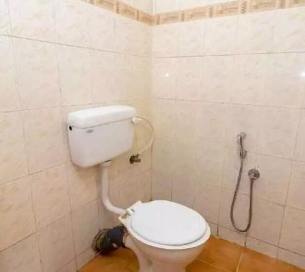 Hotelli Travellers Inn