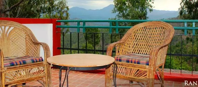 هتل Vakna Highway Guest House