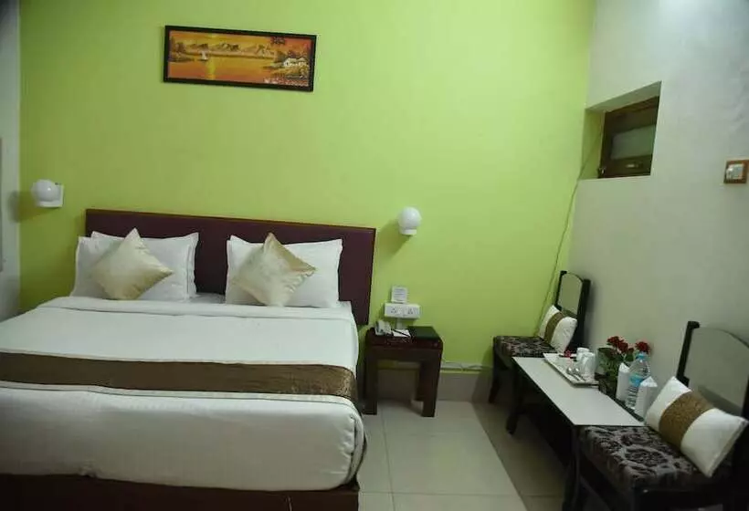 Hotelli Rnb Select Vijay Delux