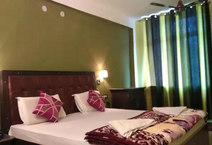 Hotelli Zero Mile Rooms