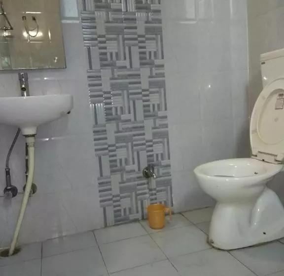 Hotelli Zero Mile Rooms