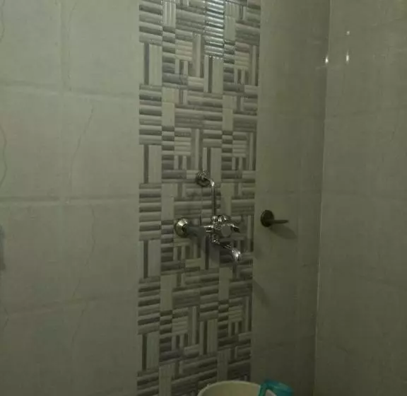 Hotelli Zero Mile Rooms