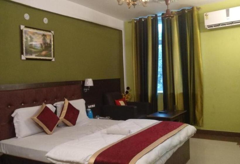 Hotel Zero Mile Rooms