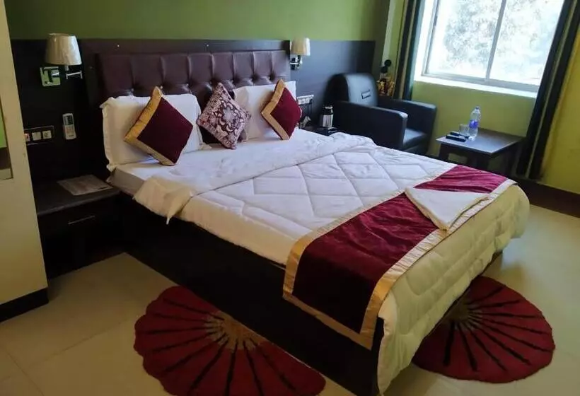 Hotelli Zero Mile Rooms