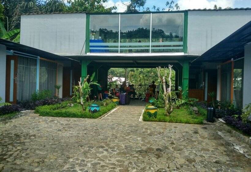 ペンション Bromo Ecolodge