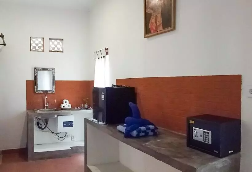 ペンション Kelapa Guest House