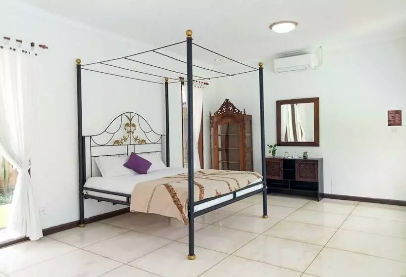 ペンション Kelapa Guest House