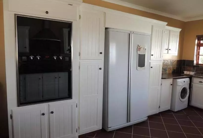 Majatalo Nukakamma Guest House