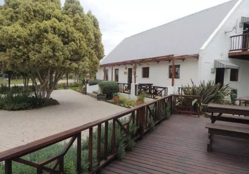 Majatalo Nukakamma Guest House