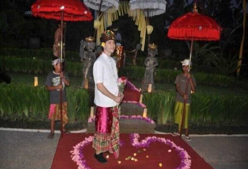 膳宿费 Rumah Desa Bali