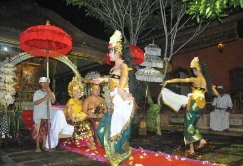 膳宿费 Rumah Desa Bali